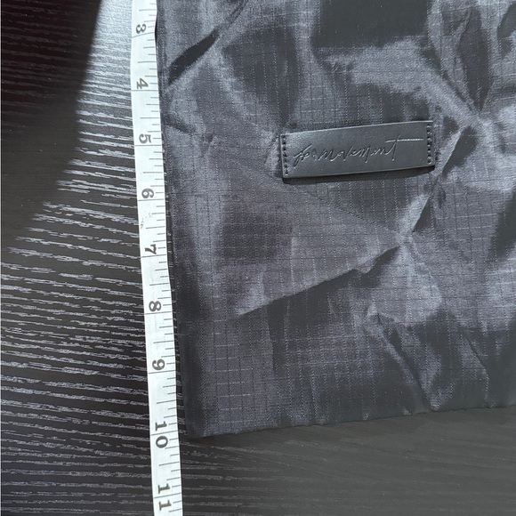 Free People FP Movement Mini Mesh Sling Bag Black NEW Double Bag - Picture 9 of 14